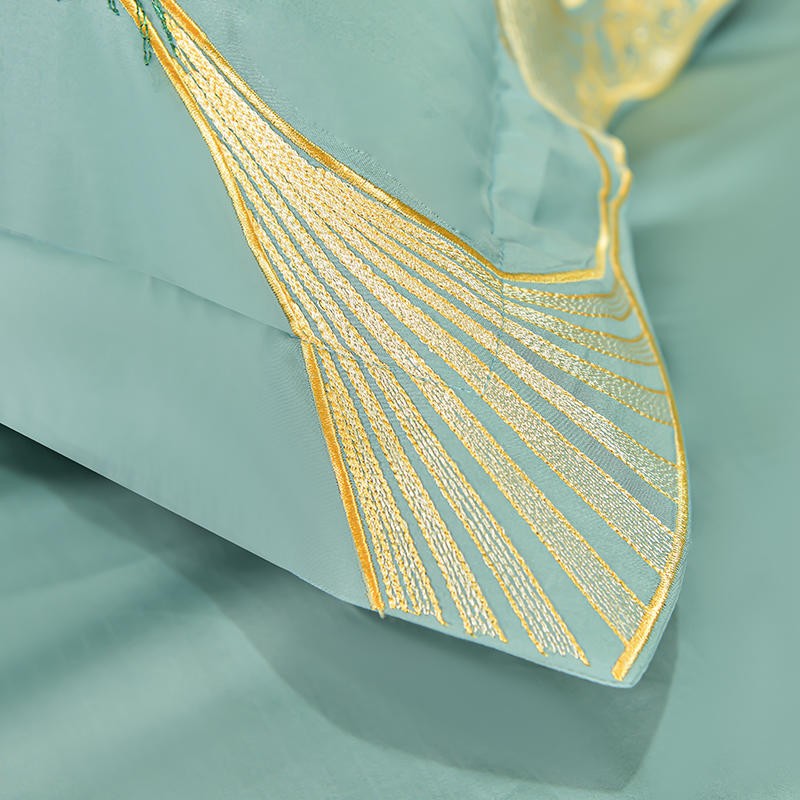 Luxury Peacock Embroidery Egyptian Cotton Duvet Cover