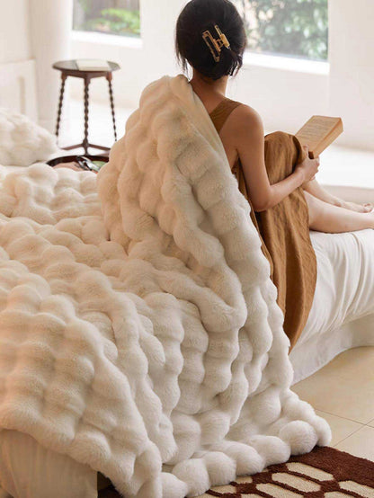 Soft And Comfortable Fluffy Blanket for Bed