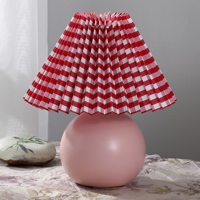 Nordic Ceramic Pleated Table Lamp