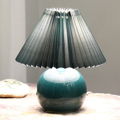 Nordic Ceramic Pleated Table Lamp